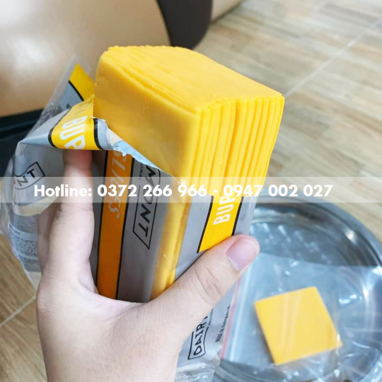 Phô mai lát cam Burger Slices Cheese Dairymont khối 1kg(84 lát)