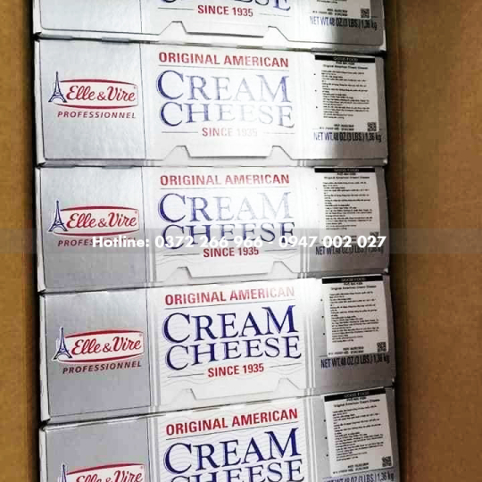 Phô mai kem cream cheese Elle & Vire  khối 1.36kg